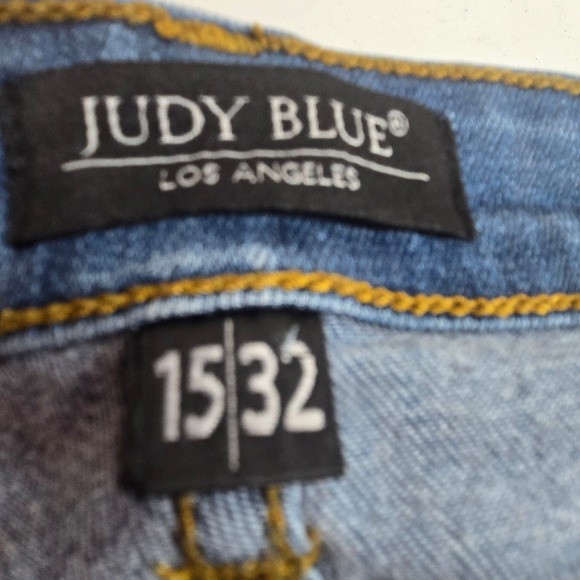 Judy Blue Los Angeles Capri Jeans Size 15/32 Distressed‎ Denim Women's JB82183MD - Picture 3 of 11